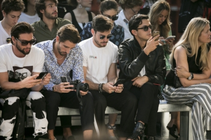 diesel-black-gold-milan-mens-ss-18-street-style-64