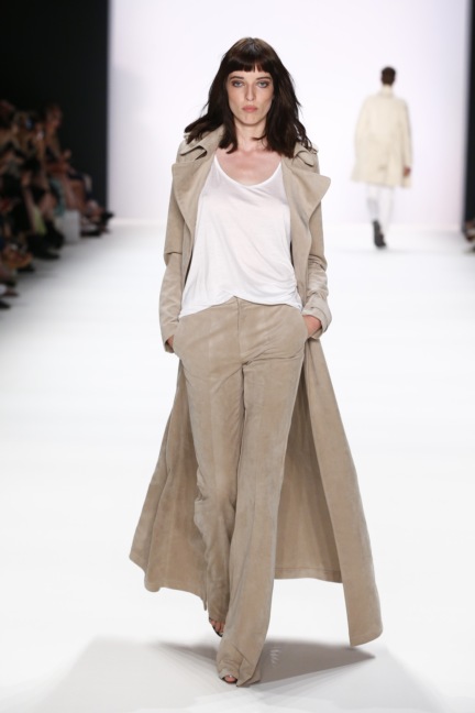 ss-2017_fashion-week-berlin_de_0015_dimitri_66340