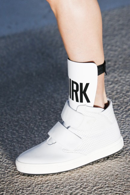 dirk-bikkemberg-milan-mens-ss-17-backstage-35