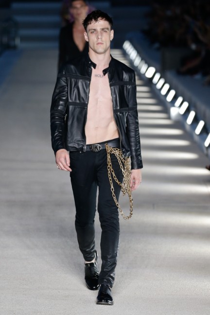 dirk-bikkemberg-milan-mens-ss-17-runway-17