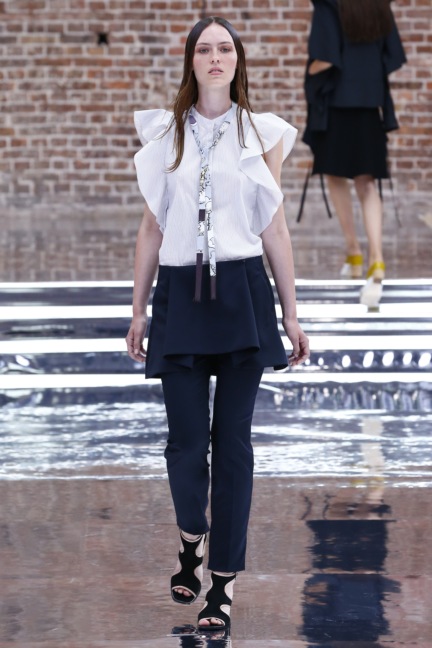 ss-2017_fashion-week-berlin_de_0008_dorothee-schumacher_65645