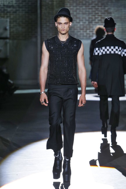 dsquared2-milan-mens-ss-17-33