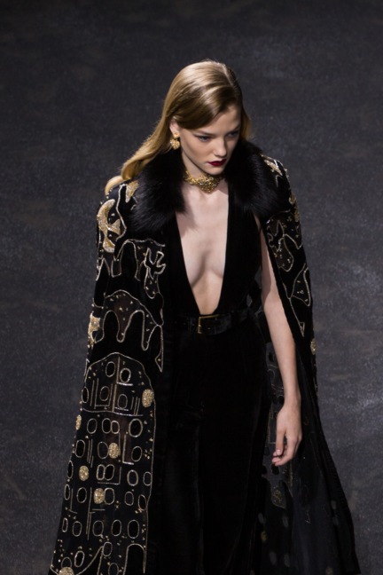 elie-saab-haute-couture-aw-16-backstage-2