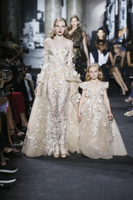 elie-saab-hc-ah-16-17-14