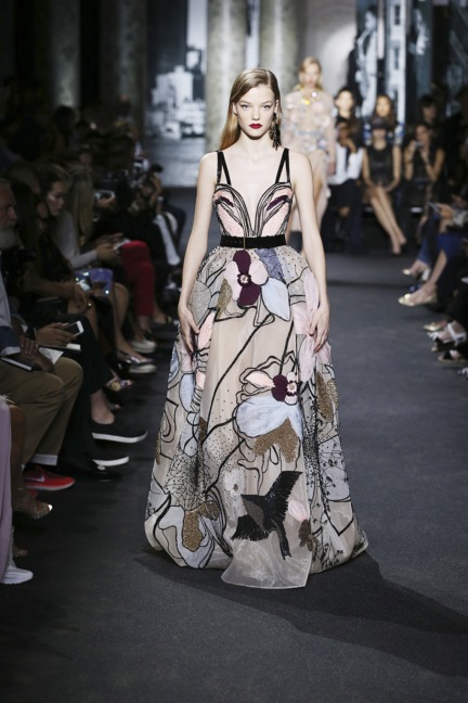 elie-saab-hc-ah-16-17-51