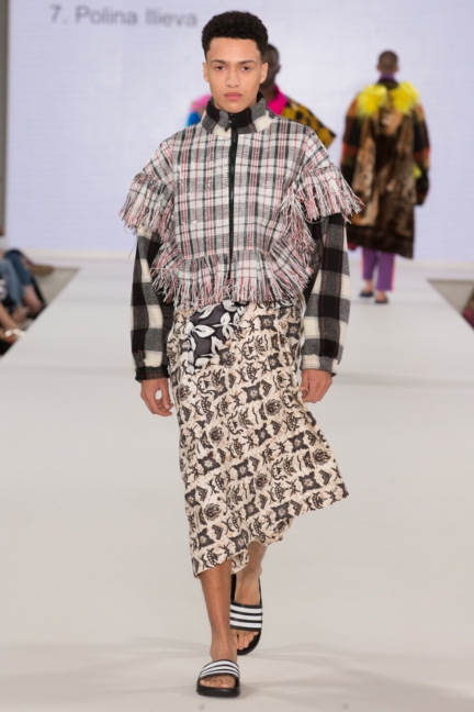 uca_epson_300dpi_045