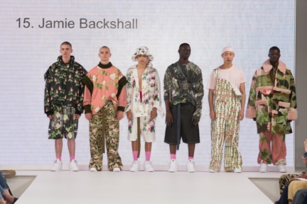 uca_epson_300dpi_105