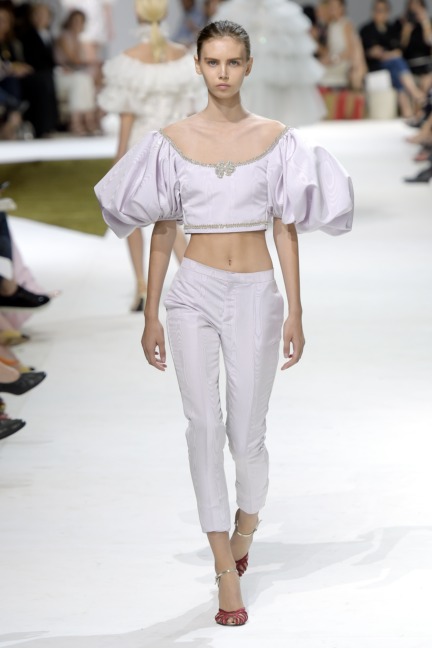 giambattista-valli-haute-couture-aw-16-18