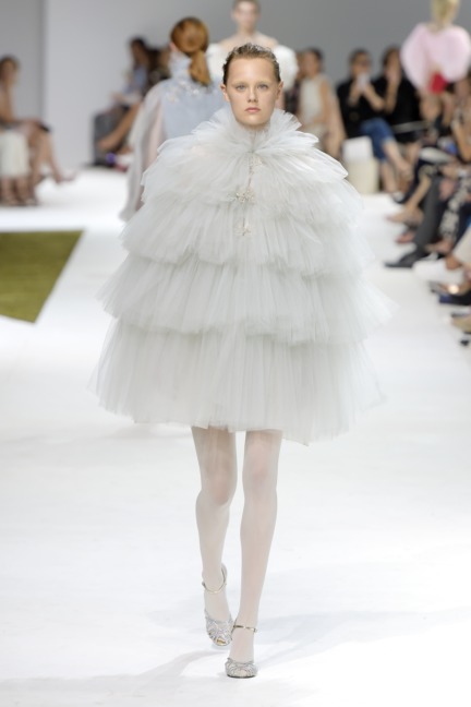giambattista-valli-haute-couture-aw-16-19