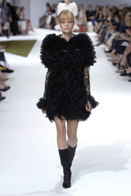 giambattista-valli-haute-couture-aw-16-25