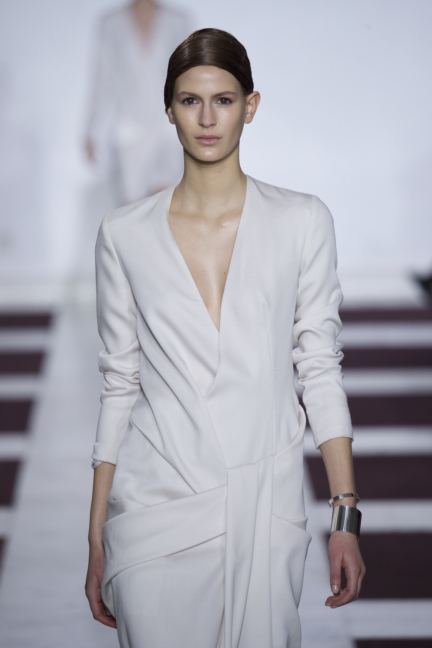 yiqing-yin-hcss15-22a