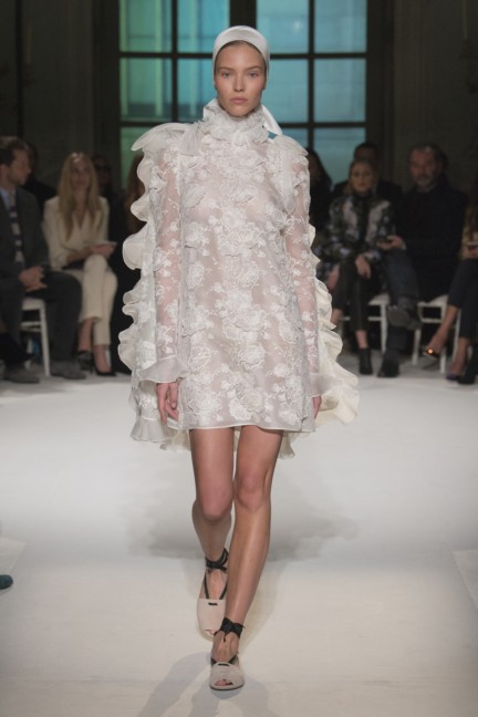 giambattista-valli-haute-couture-12-look-10