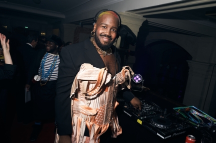 saskia-lawaks-l2050083