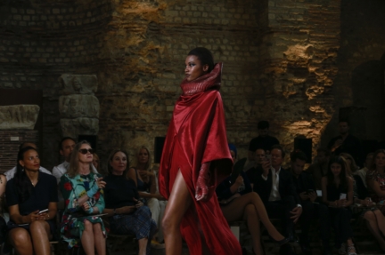 nihilo_hcaw1819_runway_looks_028_4847