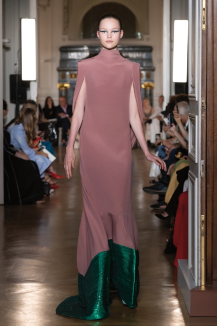 012-hc-fw1819