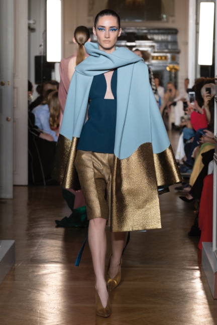 013-hc-fw1819