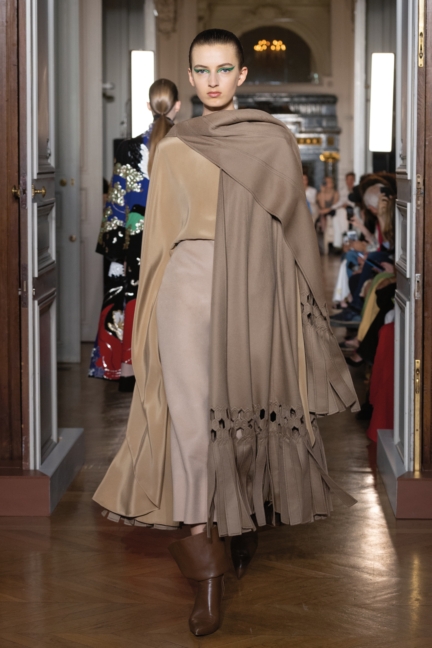 020-hc-fw1819