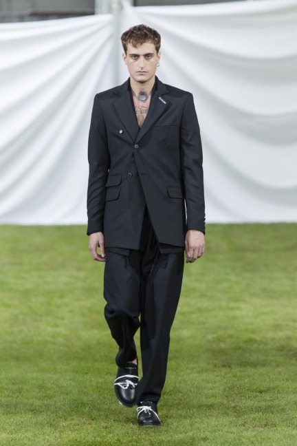 icosae-paris-mens-ss-17-23