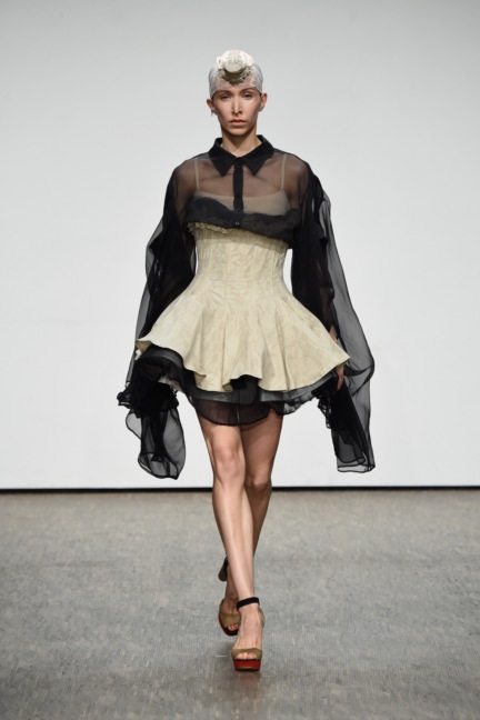 ss-2017_fashion-week-berlin_de_0012_i-vr-isabel-vollrath_65740