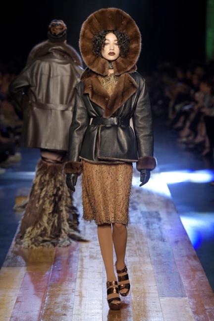 jean-paul-gaultier-haute-couture-aw-16-runway-17