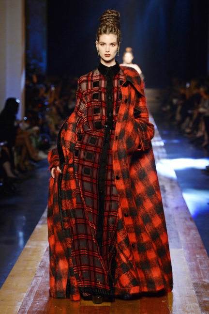 jean-paul-gaultier-haute-couture-aw-16-runway-33