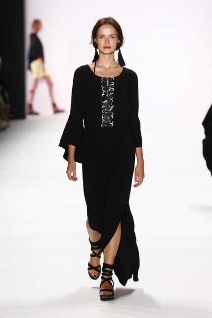ss-2017_fashion-week-berlin_de_0002_laurel_65997