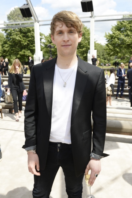 dmb-burberry_menswear_ss16_show216
