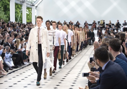 burberry-menswear-spring-summer-2016-show-final_003