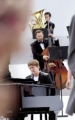 rhodes-performing-live-at-the-burberry-menswear-spring-summer-2016-sho_004