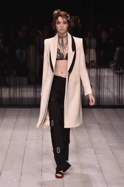 aw16-wrtw-16