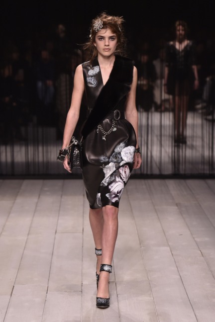 aw16-wrtw-27