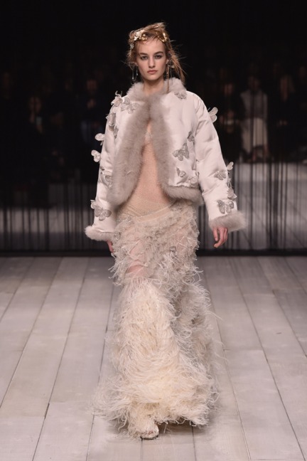 aw16-wrtw-42