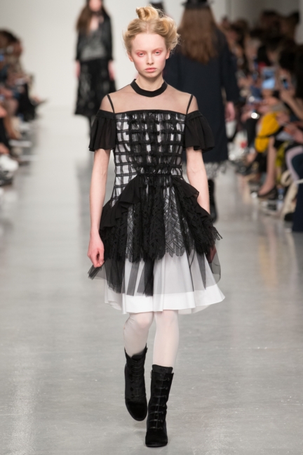 bora_aksu_aw17_72dpi_006
