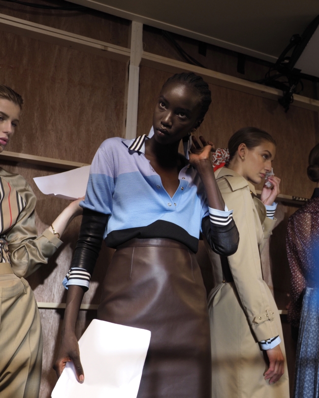backstage-at-the-burberry-spring_summer-2019-show_004