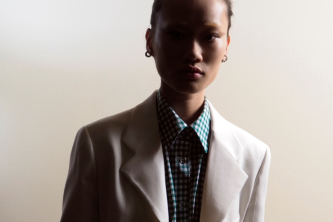 backstage-at-the-burberry-spring_summer-2019-show_015-2