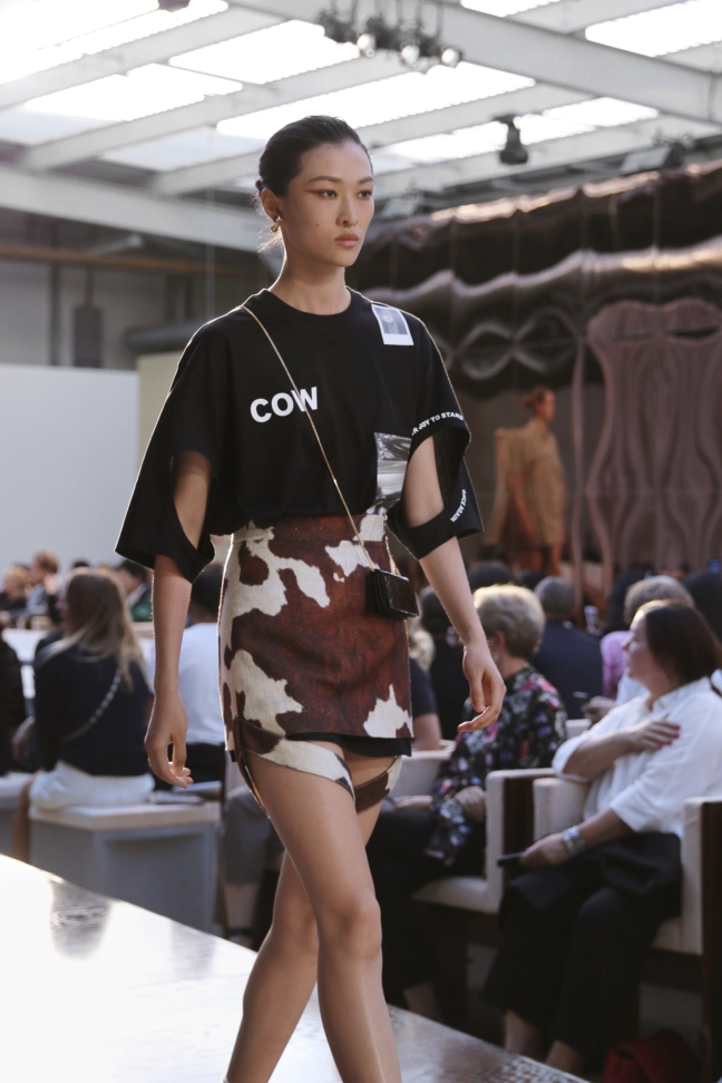 burberry-spring_summer-2019-show_010