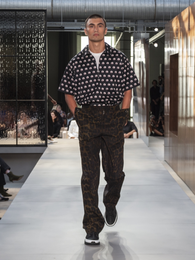 burberry-spring_summer-2019-collection-look-127