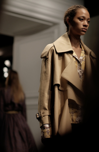 the-burberry-september-2016-show_002