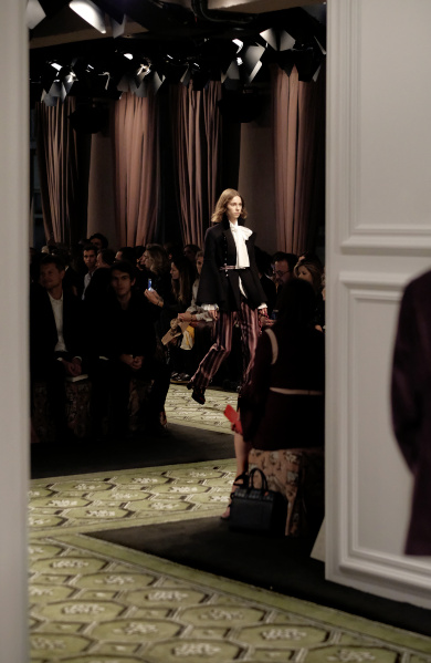 the-burberry-september-2016-show_003