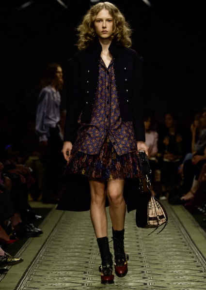 burberry-september-2016-collection-look-10