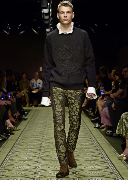 burberry-september-2016-collection-look-14