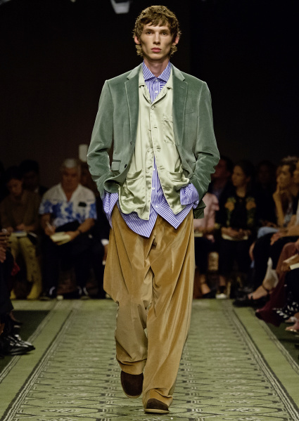 burberry-september-2016-collection-look-41
