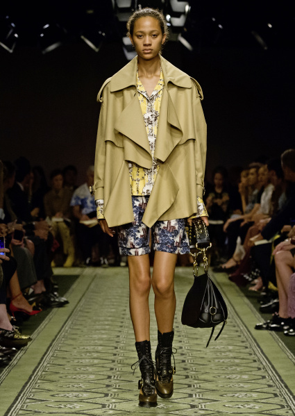 burberry-september-2016-collection-look-52
