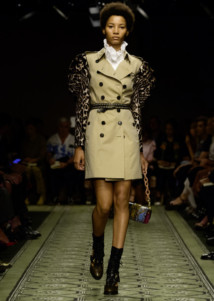 burberry-september-2016-collection-look-60