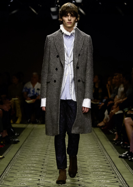 burberry-september-2016-collection-look-75