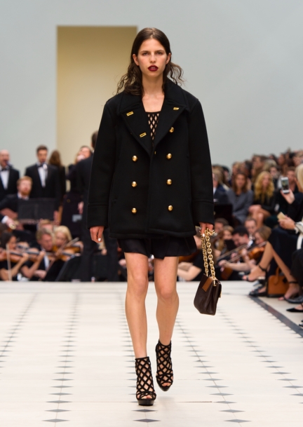 burberry-womenswear-s_s16-collection-look-7