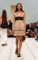 burberry-womenswear-s_s16-collection-look-11