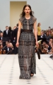 burberry-womenswear-s_s16-collection-look-34