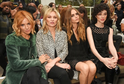 front-row-at-the-burberry-womenswear-s_s16-sho_007