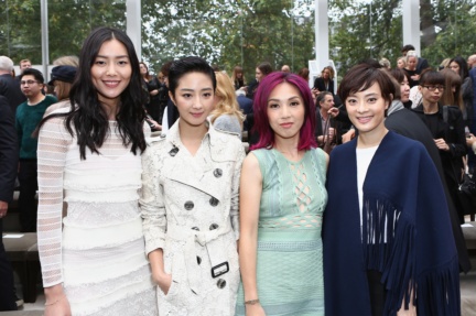 liu-wen-guey-lun-mei-miriam-yeung-and-sun-li-wearing-burberry-at-the-burberry-womenswear-s_s16-show